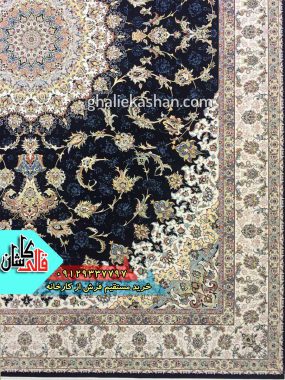 فرش 1200 شانه طرح اصفهان زمینه سرمه ای گل نقش کاشان