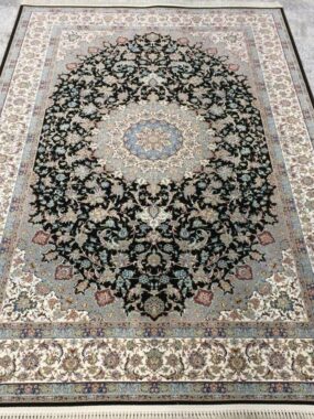 فرش 1200 شانه طرح اصفهان زمینه قهوه ای