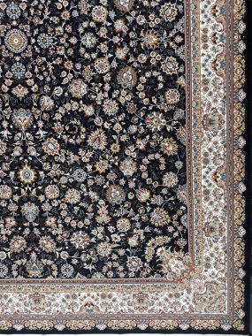 حاشیه فرش 700 شانه طرح افشان زمینه سرمه ای بزرگمهر کاشان کد 7504