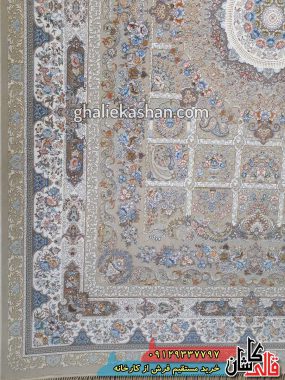 حاشیه فرش 1200 شانه طرح مرجان زمینه دلفینی محتشم کاشان گل برجسته