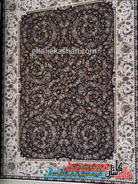 فرش 1200 شانه طرح گل فرنگ زمینه سرمه ای کاشان 3