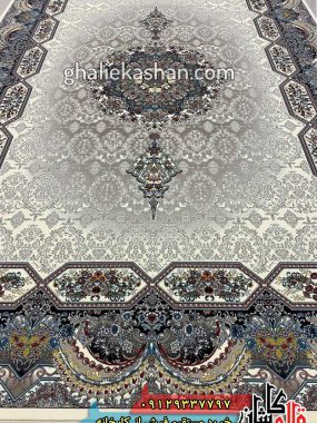 فرش 700 شانه طرح هالیدی زمینه کرم کاشان 2