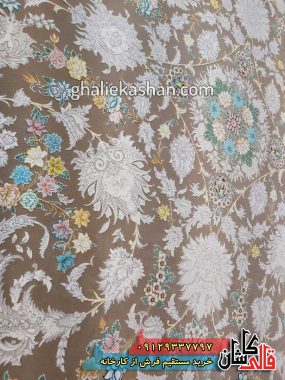 فرش 1200 شانه طرح هشت بهشت زمینه نسکافه ای کاشان گل برجسته 1