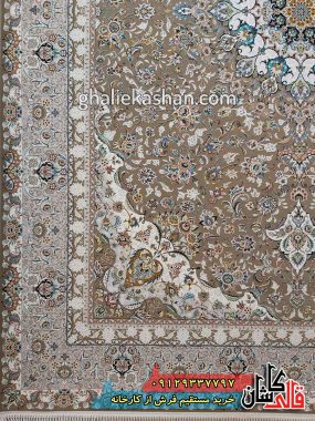 فرش 1200 شانه طرح اصیل زمینه نسکافه ای کاشان گل برجسته 1