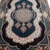 فرش کاشان خرید فرش طرح 700 شانه ( 500 شانه ) طرح کهربا زمینه سرمه ای کاشان قالی کاشان
