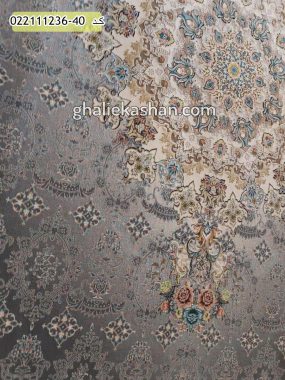 فرش 1200 شانه طرح ماهان زمینه ذغالی کاشان - گل برجسته