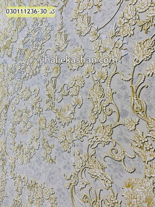 فرش 1200 شانه طرح اسلیمی طلاکوب زرین زمینه صدفی کاشان - گل برجسته