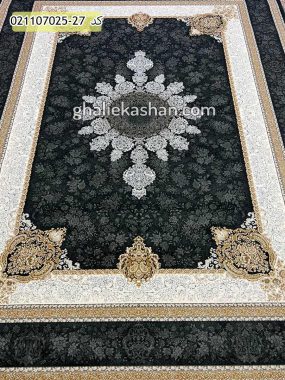 فرش 700 شانه طرح ترنج دار طلاکوب کد 318 زمینه ذغالی کاشان