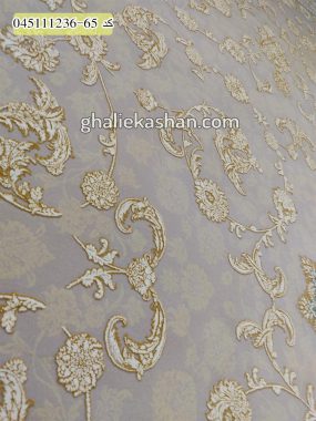 قیمت خرید فرش قالی کاشان فروش فرش ماشینی طلاکوب 1200 شانه طرح افشان ترمه زمینه نقره ای کاشان - گل برجسته نزدیک
