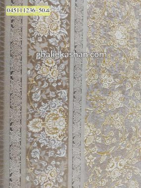 قیمت خرید فرش قالی کاشان فروش فرش ماشینی طلاکوب 1200 شانه طرح افشان زینت زمینه نقره ای کاشان – گل برجسته نزدیک 2