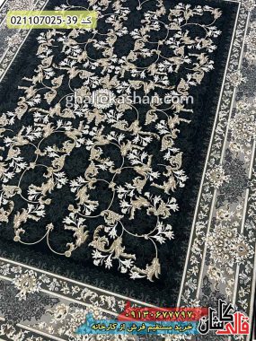خرید فرش قالی کاشان فروش فرش ماشینی 700 شانه افشان طرح گلبرگ زمینه زغالی کاشان نزدیک