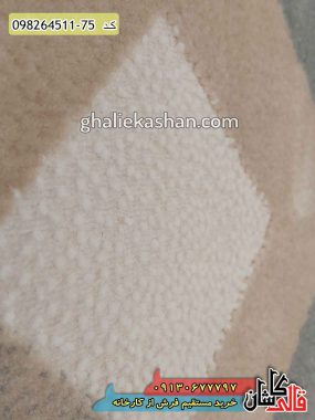 خرید فرش قالی کاشان فروش فرش ماشینی مدرن و فانتزی طرح آنجلیکا زمینه بژ کاشان گل برجسته نزدیک2