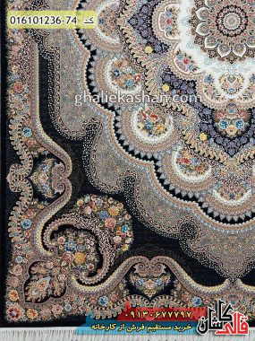 قیمت خرید فرش قالی کاشان فروش فرش ماشینی 1200 شانه طرح باغ ملک زمینه سرمه ای کاشان حاشیه