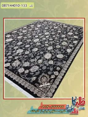 فرش ارزان طلاکوب طرح 700 شانه طرح افشان هستی رنگ سرمه ای کاشان اصلی