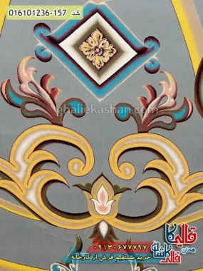 فرش 1200 شانه طرح اورانوس رنگ طوسی نقره ای کاشان زمینه