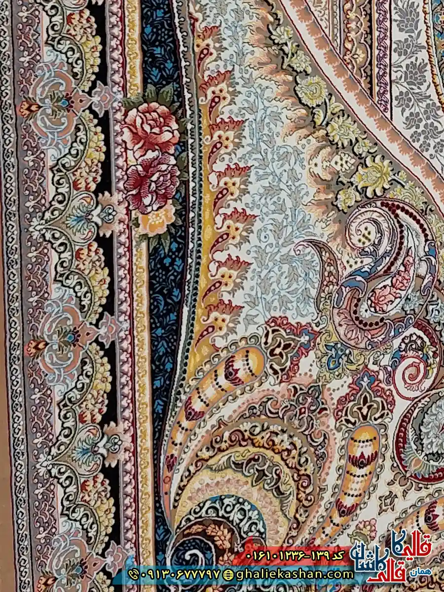 فرش 1200 شانه طرح شاهچراغ رنگ بژ کاشان نزدیک