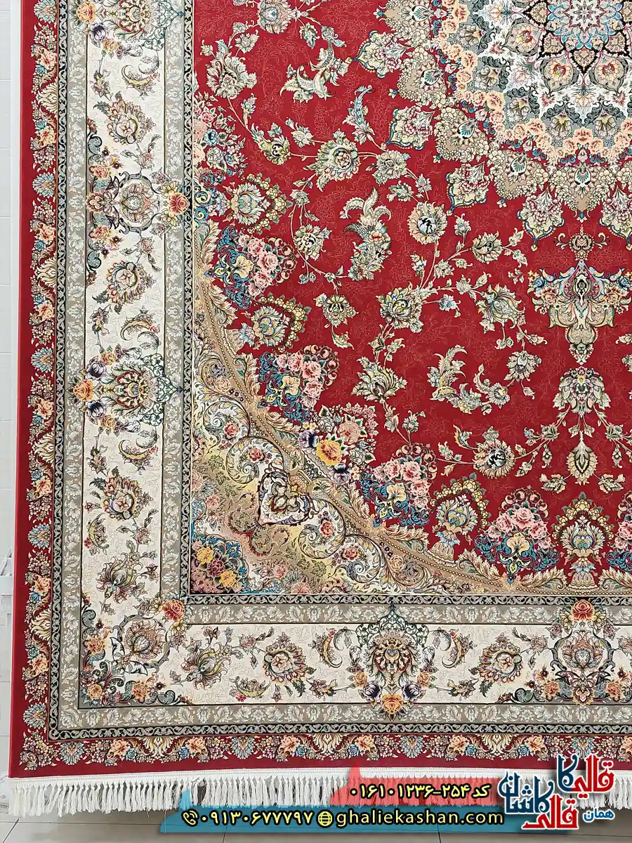 فرش 1200 شانه طرح شهریار رنگ قرمز لاکی کاشان حاشیه