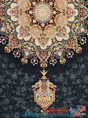 فرش 1200 شانه طرح طاق بستان رنگ سرمه ای کاشان زمینه