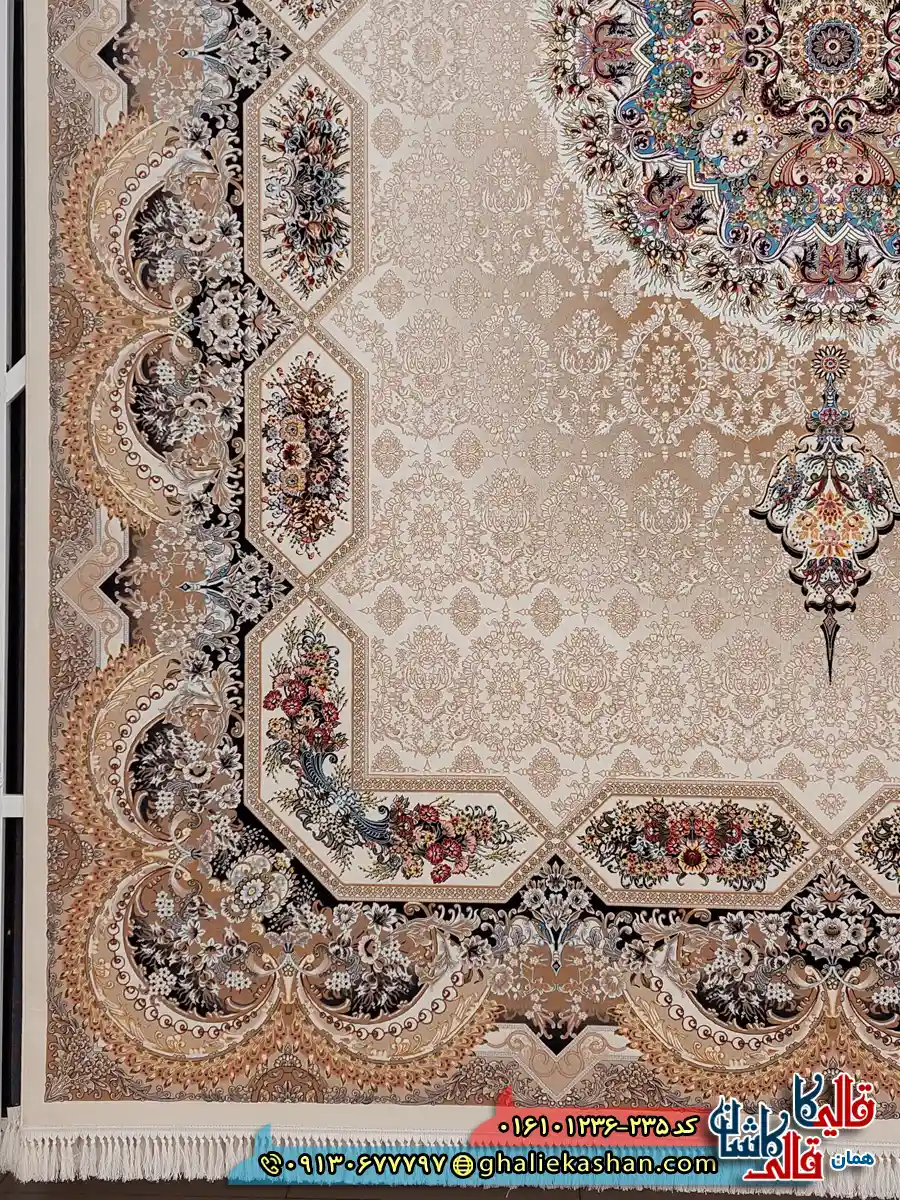 فرش-1200-شانه-طرح-هالیدی-رنگ-کرم-کاشان-حاشیه