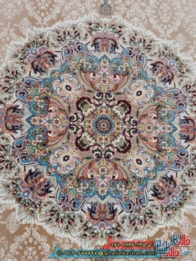 فرش-1200-شانه-طرح-هالیدی-رنگ-کرم-کاشان-زمینه