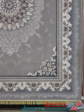 فرش 700 شانه طرح دلاریس رنگ طوسی نقره ای کاشان حاشیه