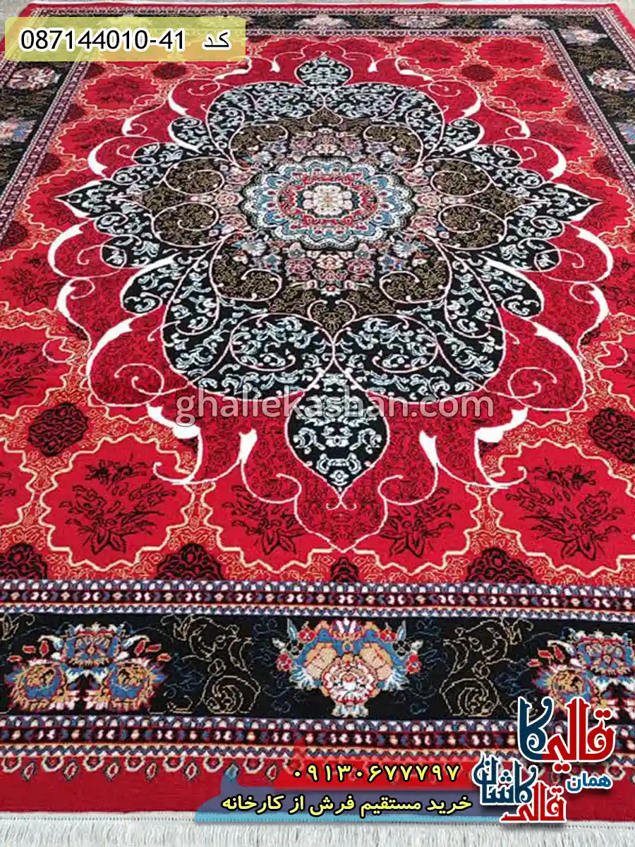فرش ارزان طرح 700 شانه طرح چکاوک رنگ قرمز لاکی کاشان زمینه