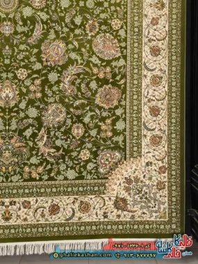 فرش 1200 شانه طرح افشان سلطنتی رنگ سبز کاشان حاشیه