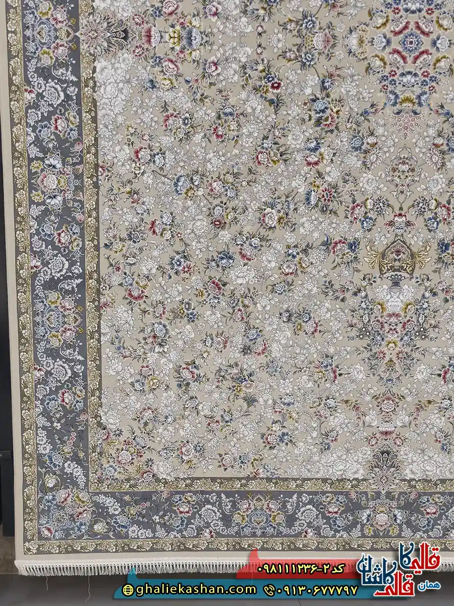 فرش 1200 شانه طرح افشان سیمین رنگ کرم گل برجسته کاشان حاشیه