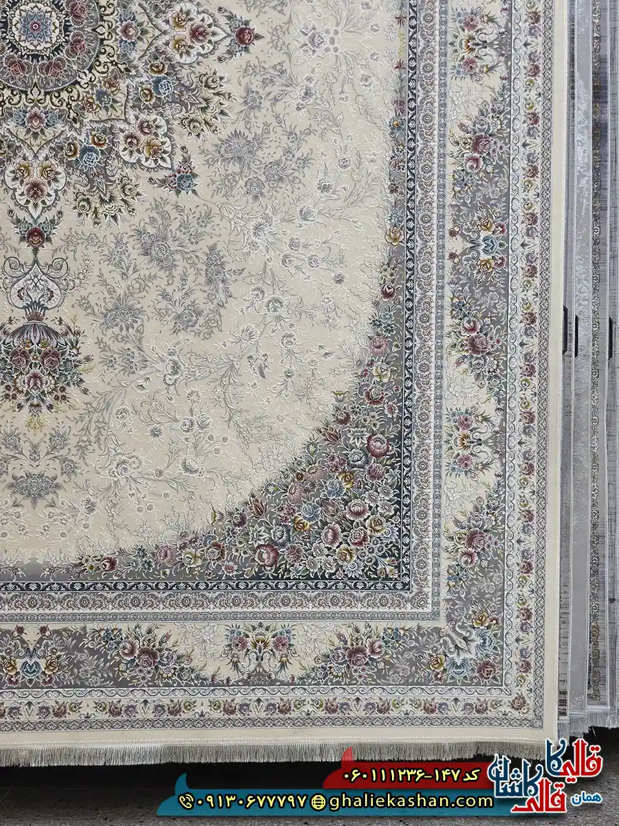 فرش 1200 شانه طرح برسان رنگ کرم گل برجسته کاشان حاشیه