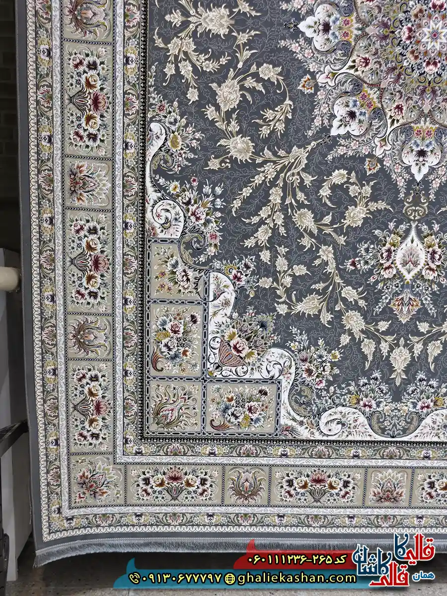 فرش 1200 شانه طرح وانیار رنگ طوسی دودی گل برجسته کاشان حاشیه