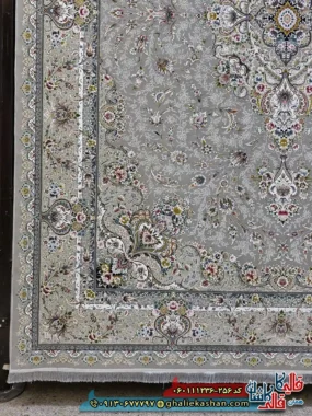 فرش 1200 شانه طرح ویلیام رنگ طوسی نقره ای گل برجسته کاشان حاشیه