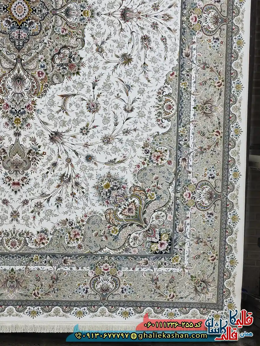 فرش 1200 شانه طرح ویلیام رنگ کرم گل برجسته کاشان حاشیه