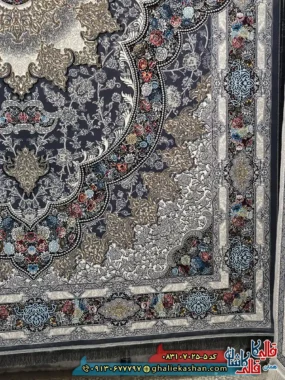 فرش 700 شانه طرح آروانا رنگ طوسی دودی کاشان حاشیه