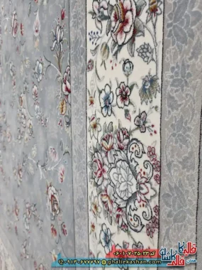 فرش 700 شانه طرح افشان آیناز رنگ طوسی نقره ای کاشان نزدیک