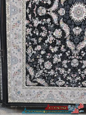 فرش 700 شانه طرح افشان پروانه رنگ سرمه ای کاشان زمینه