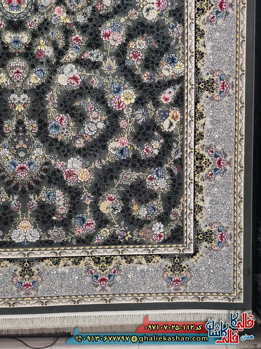 فرش 700 شانه طرح افشان گندم رنگ طوسی دودی کاشان حاشیه