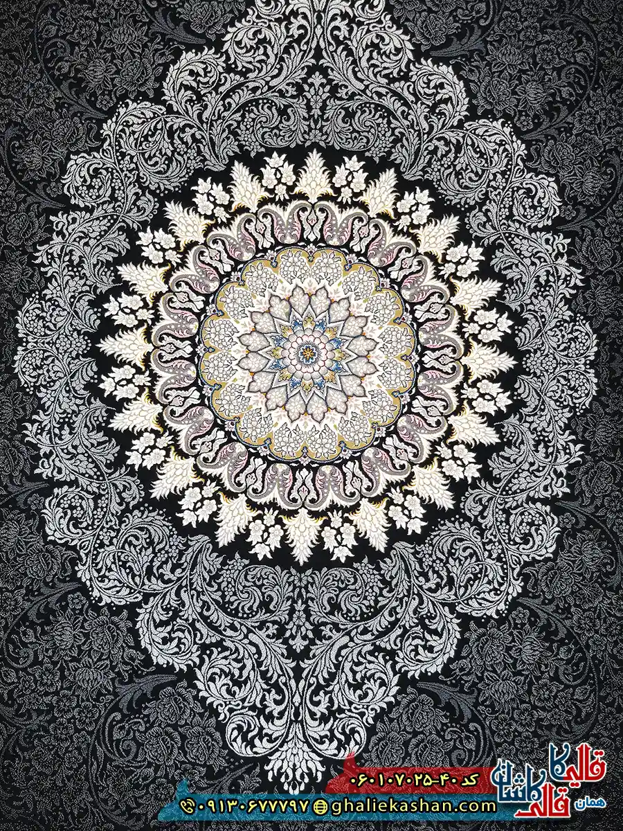 فرش 700 شانه طرح دلاریس رنگ سرمه ای کاشان زمینه