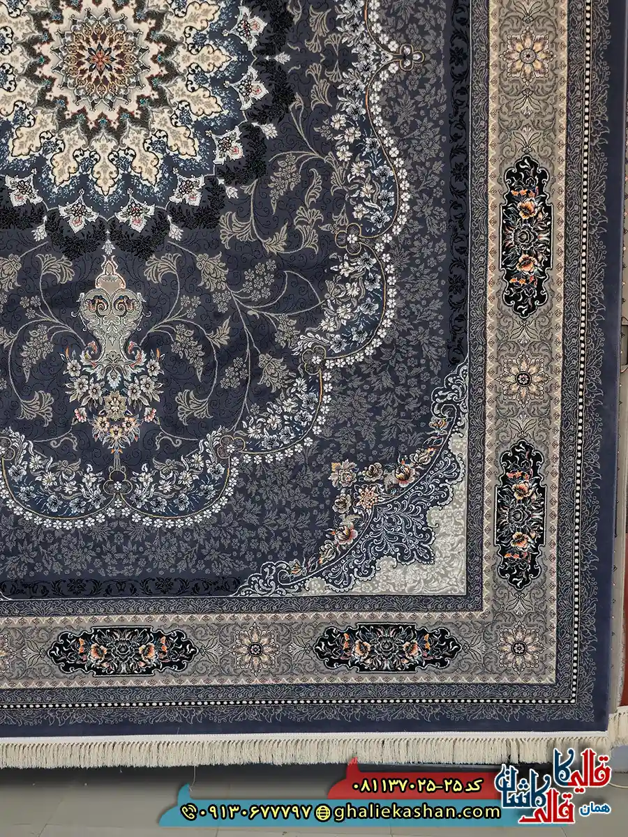 فرش 700 شانه طرح ویونا رنگ طوسی دلفینی کاشان حاشیه