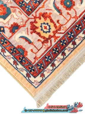 فرش سنتی 1000 شانه طرح افشان سلطان آباد زمینه طلایی کاشان نزدیکa