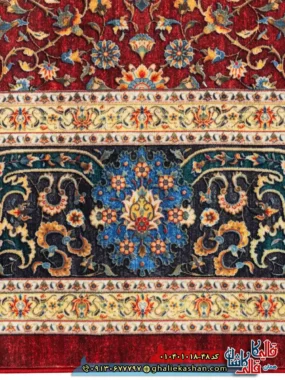فرش سنتی 1000 شانه طرح افشان طاووس زمینه لاکی کاشان نزدیک