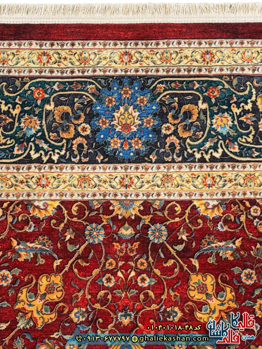 فرش سنتی 1000 شانه طرح افشان طاووس زمینه لاکی کاشان نزدیک3