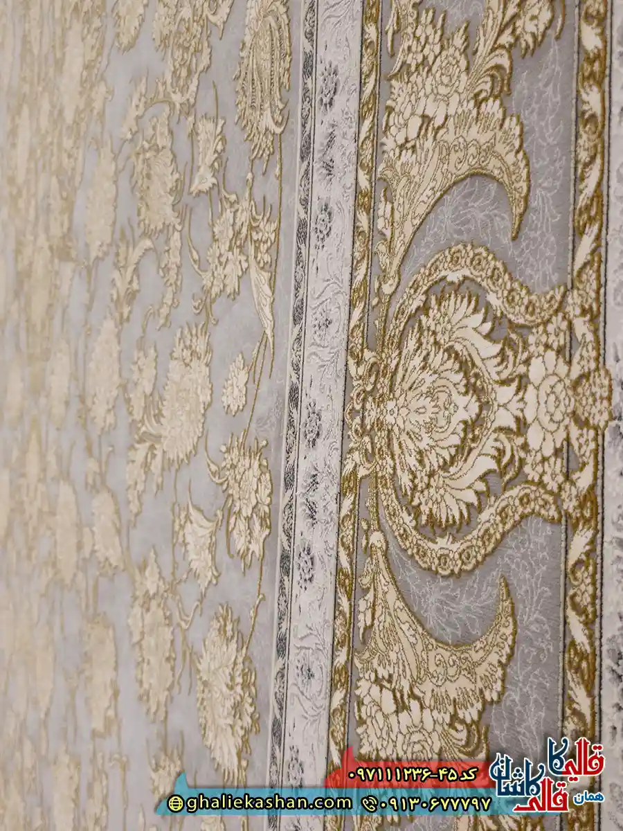 فرش طلاکوب 1200 شانه طرح افشان دیبا رنگ طوسی نقره ای گل برجسته کاشان نزدیک