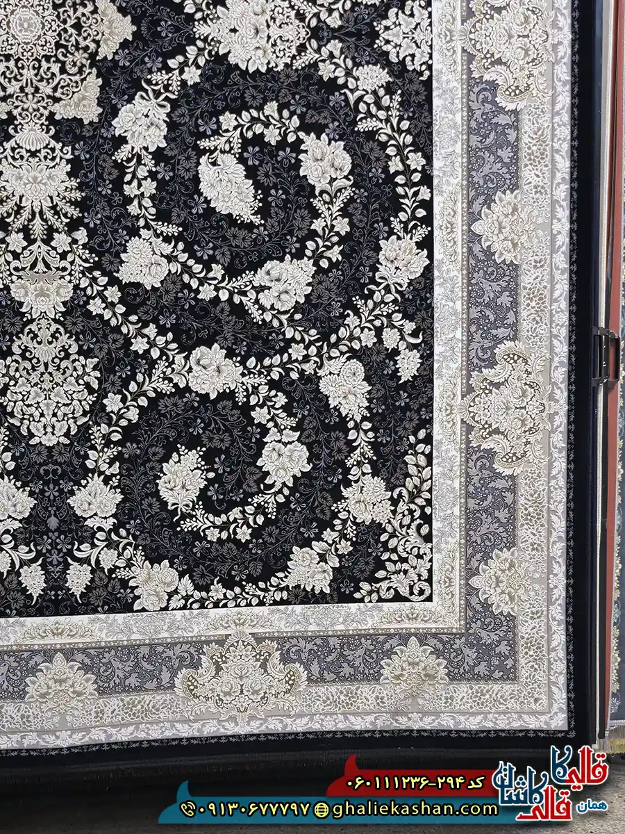 فرش طلاکوب 1200 شانه طرح افشان سوگل رنگ سرمه ای گل برجسته کاشان حاشیه