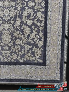 فرش طلاکوب 1200 شانه طرح افشان پارمیدا رنگ طوسی دلفینی گل برجسته کاشان حاشیه