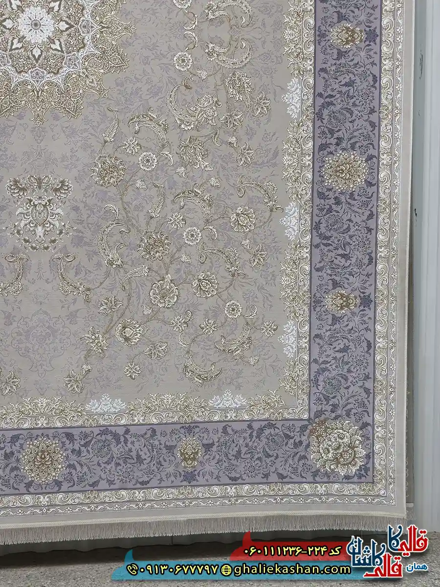 فرش طلاکوب 1200 شانه طرح افشان پرستش رنگ کرم صدفی گل برجسته کاشان حاشیه