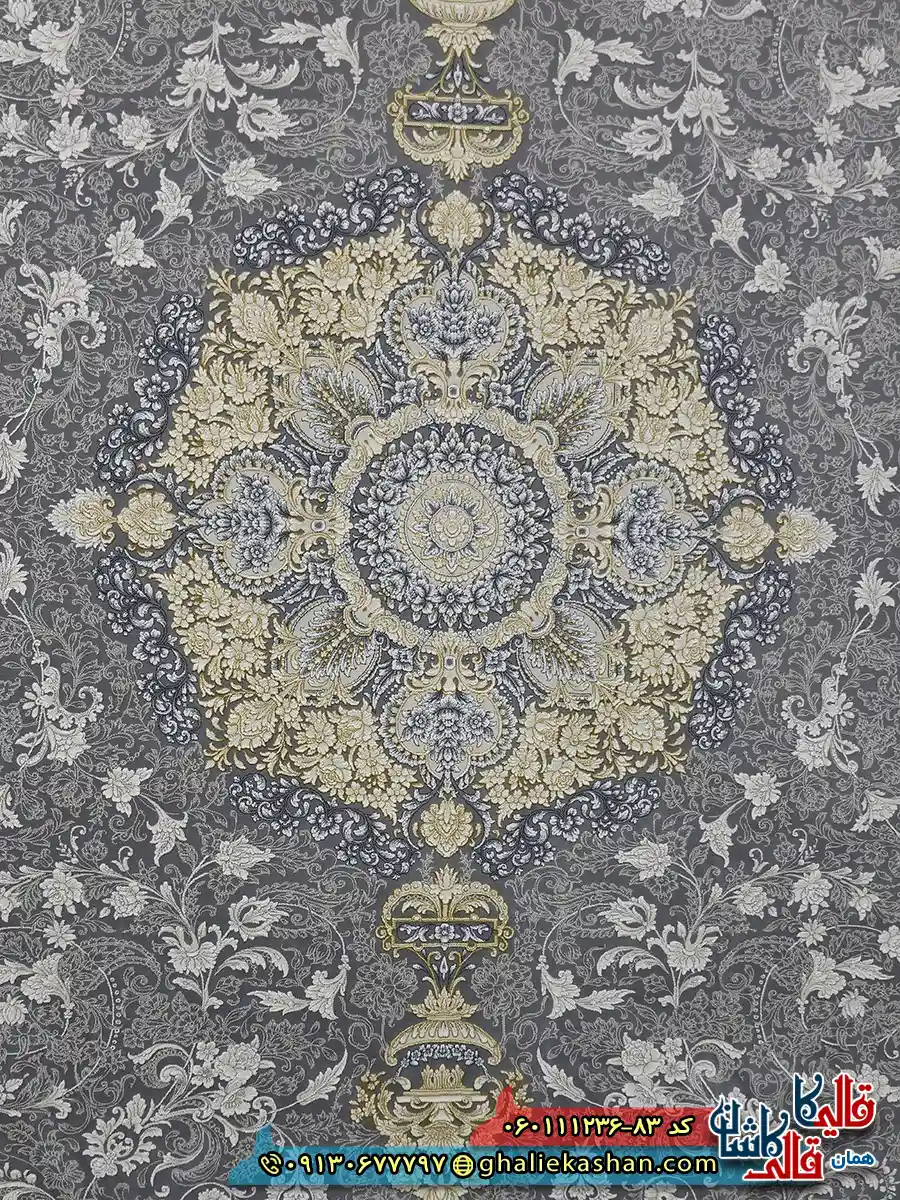 فرش طلاکوب 1200 شانه طرح ترلان رنگ طوسی نقره ای گل برجسته کاشان زمینه