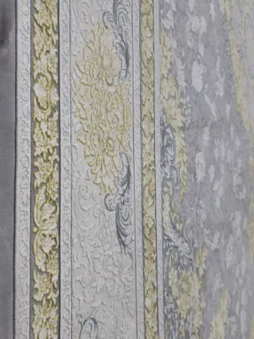 فرش طلاکوب 1200 شانه طرح ترلان رنگ طوسی نقره ای گل برجسته کاشان نزدیک