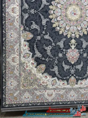 فرش طلاکوب 1200 شانه طرح نگین مشکی زغالی کاشان حاشیه