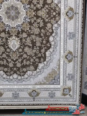 فرش طلاکوب 1200 شانه طرح پونه رنگ قهوه ای شکلاتی گل برجسته کاشان حاشیه