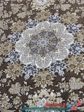 فرش طلاکوب 1200 شانه طرح پونه رنگ قهوه ای شکلاتی گل برجسته کاشان زمینه